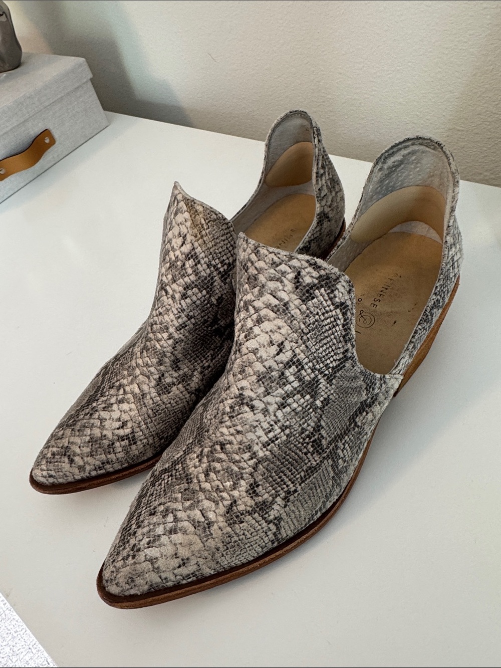 Chinese Laundry Los Angeles Snakeprint Booties 8.5 | 39
